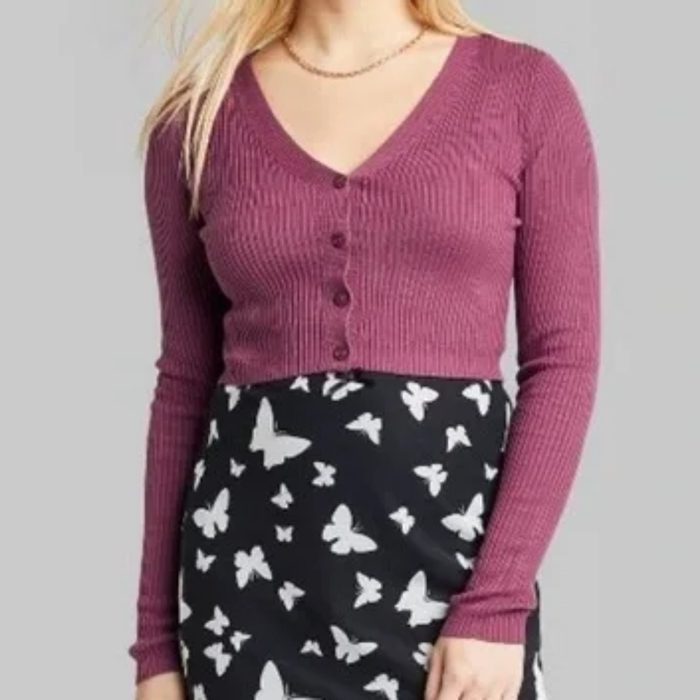Cropped sweater top